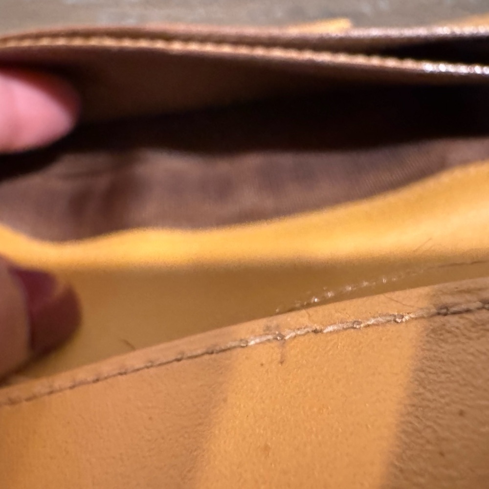 Authentic Celine Vintage Long Wallet. Great Condition - Picture 10 of 14